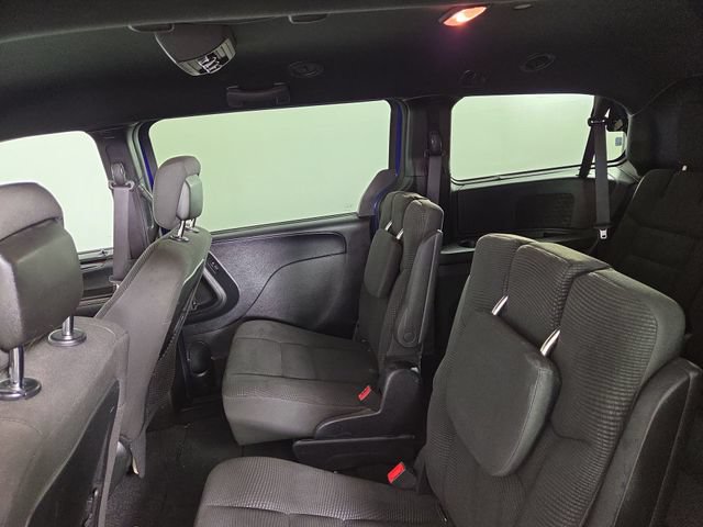Used 2020 Dodge Grand Caravan SE FWD image 15