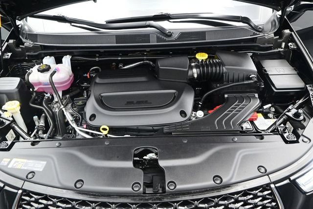 Used 2026 Chrysler Pacifica Limited FWD image 20