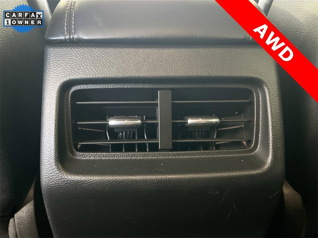 Used 2024 Ford Edge Titanium image 23