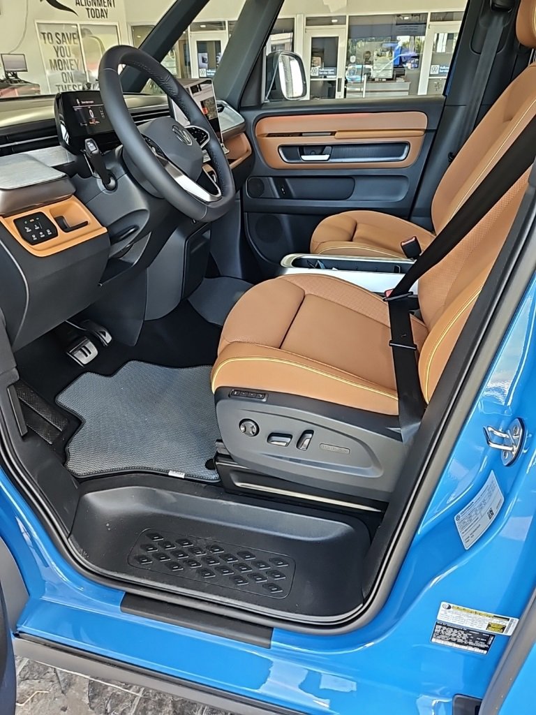 New 2025 Volkswagen ID. Buzz Pro S Plus image 26