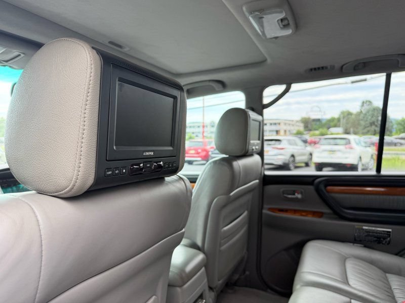 Used 2006 Lexus LX 470 4WD image 14