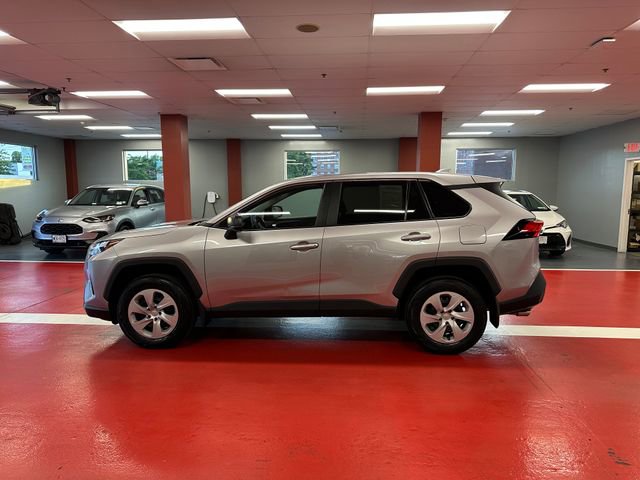 Certified 2023 Toyota RAV4 LE AWD/4WD image 5