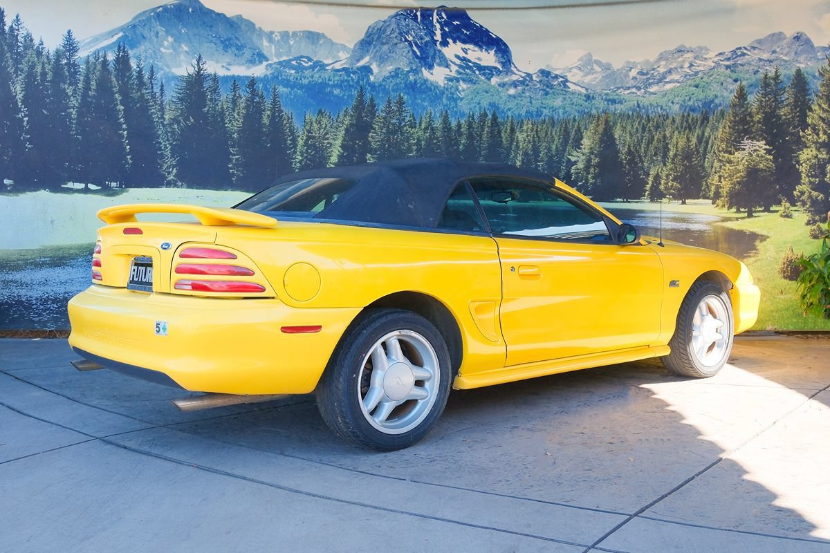 Used 1995 Ford Mustang GT RWD image 5