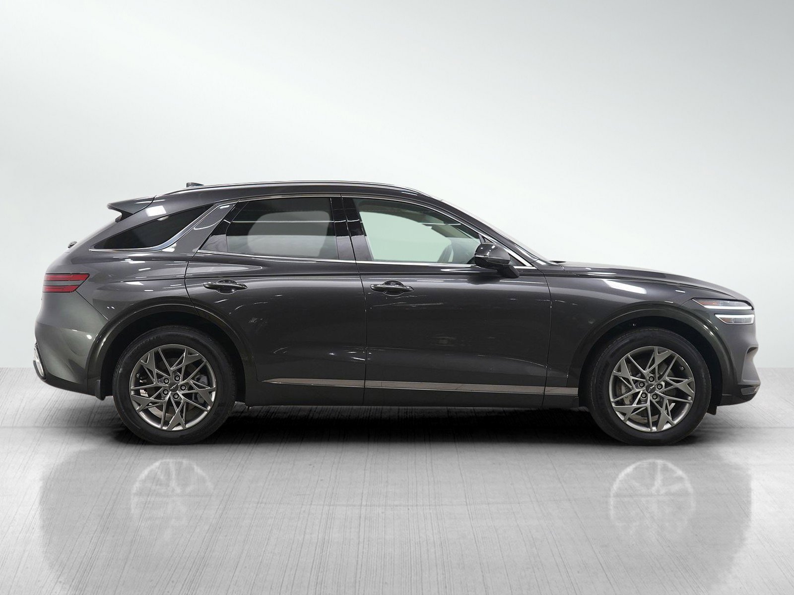 Used 2024 Genesis GV70 2.5T Advanced w/ Advanced Package image 6