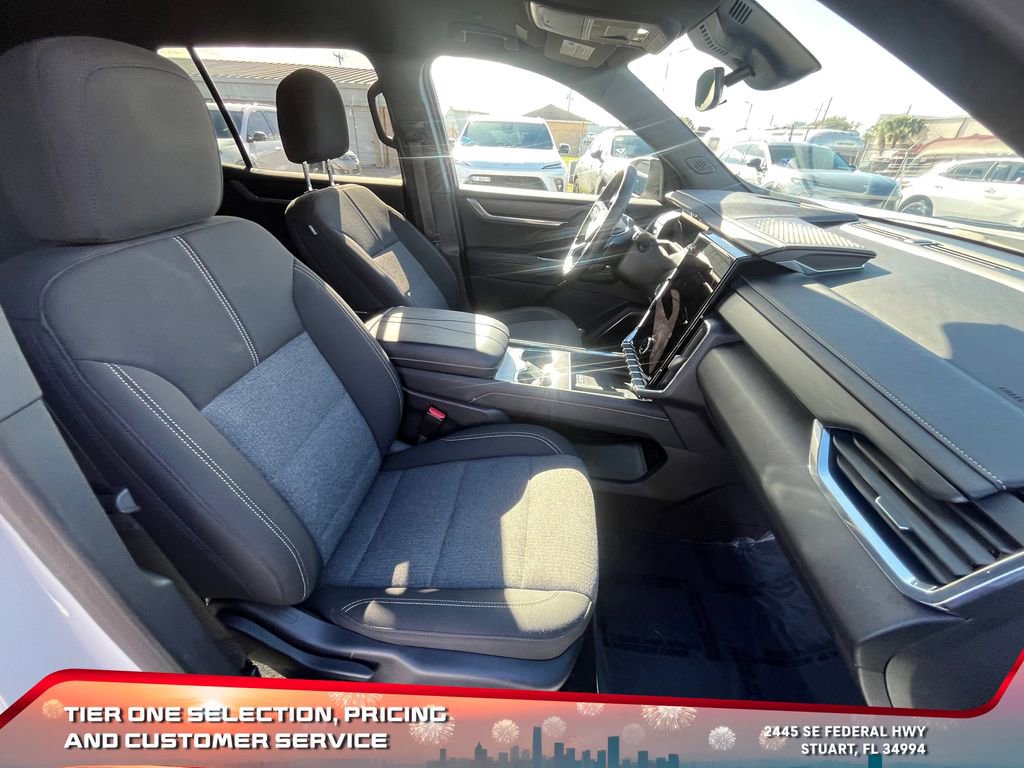 Certified 2025 GMC Acadia Elevation image 19