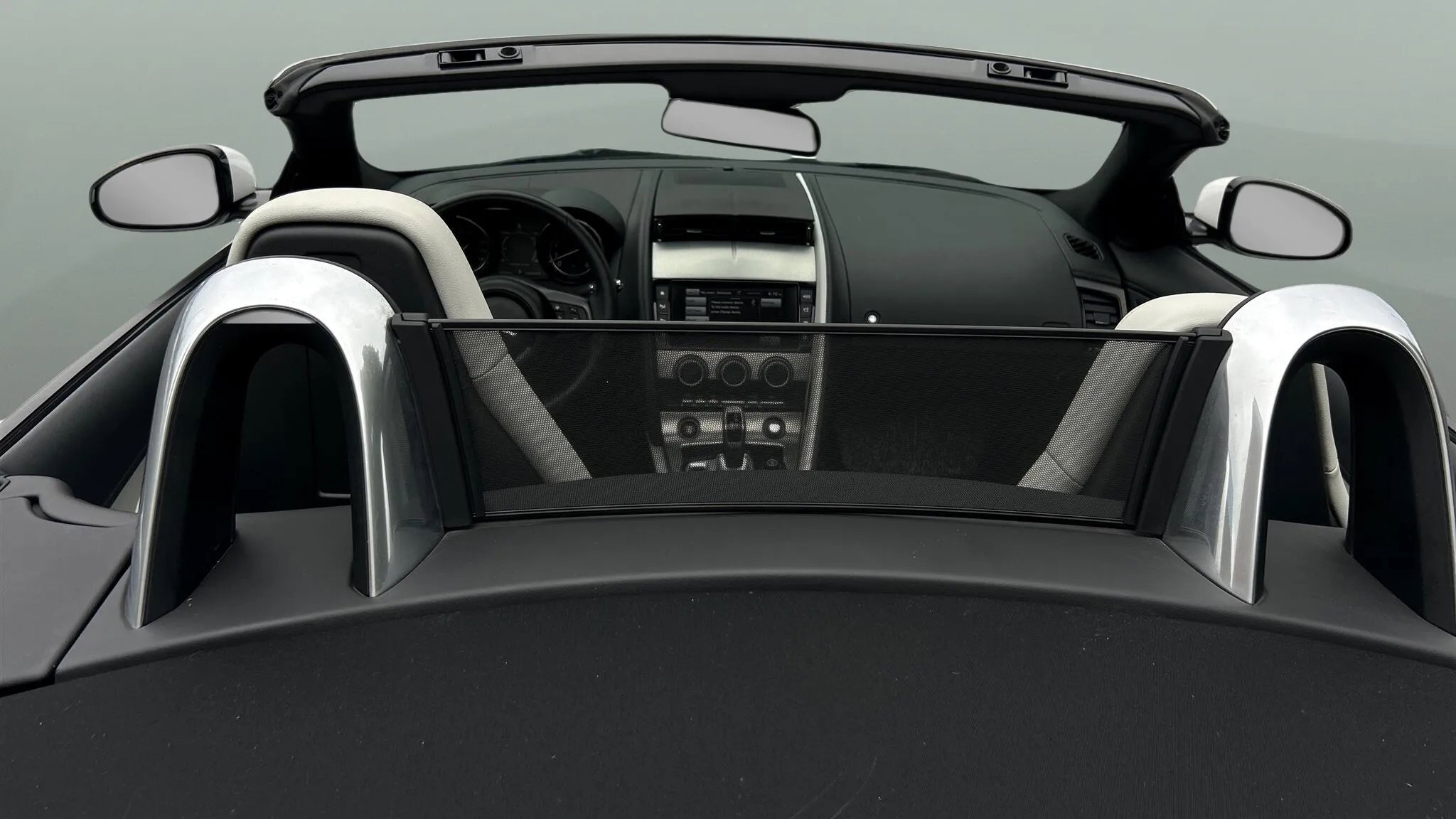 Used 2016 Jaguar F-TYPE Convertible image 13