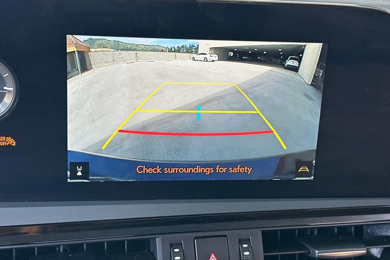 Used 2025 Lexus ES 300h w/ Premium Package image 25