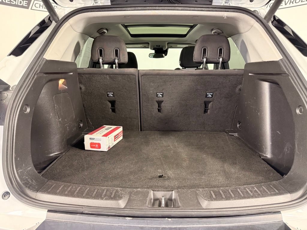 Used 2022 Chevrolet TrailBlazer LT w/ Sun and Liftgate Package FWD image 14