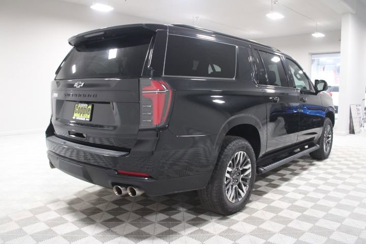 Certified 2025 Chevrolet Suburban Z71 image 10
