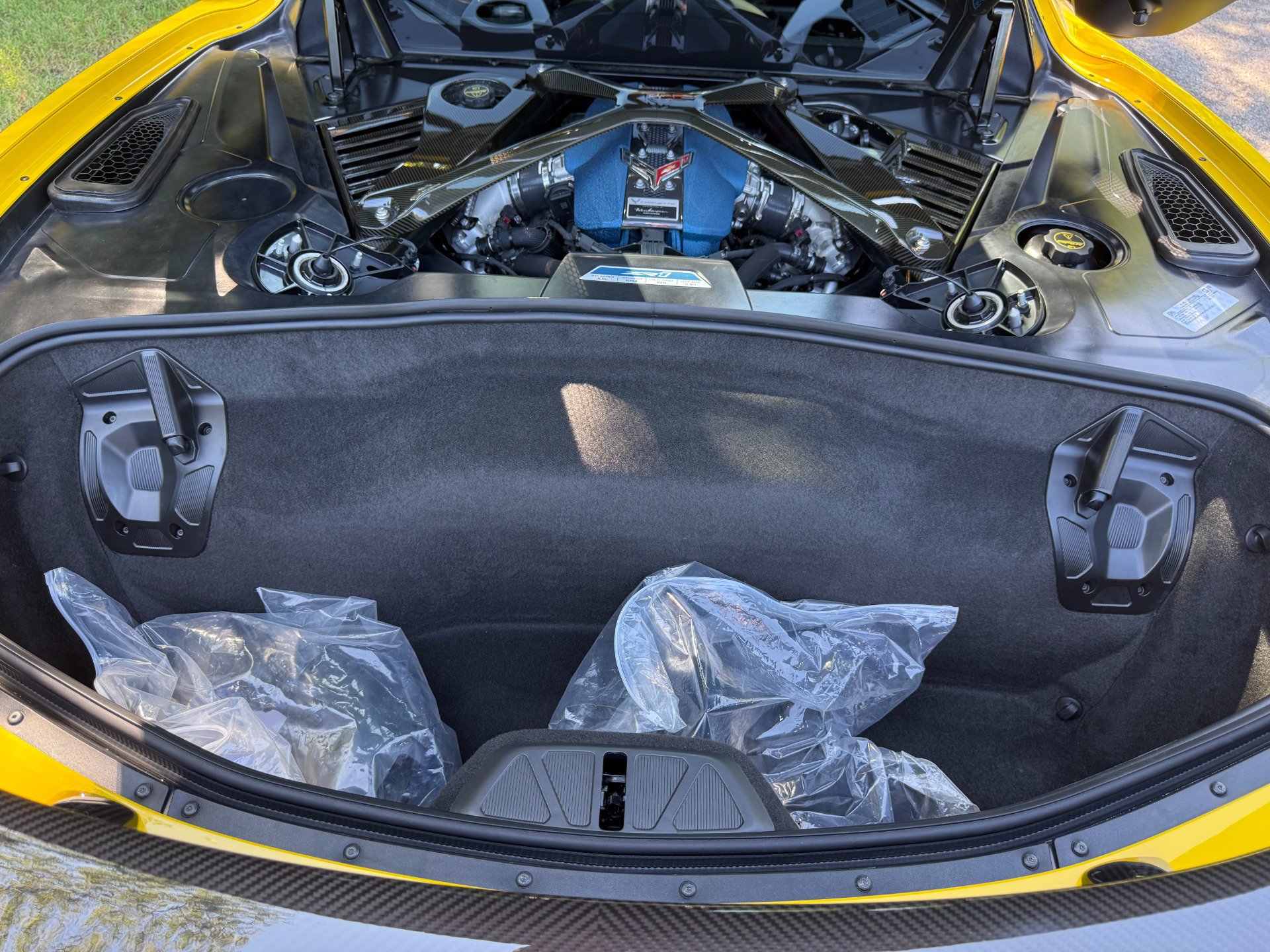 Used 2026 Chevrolet Corvette ZR1 w/ ZR1 Carbon Fiber Aero Package RWD image 16