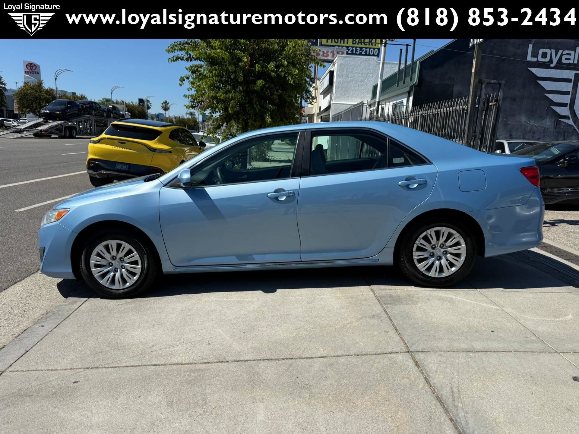 Used 2012 Toyota Camry LE FWD image 4