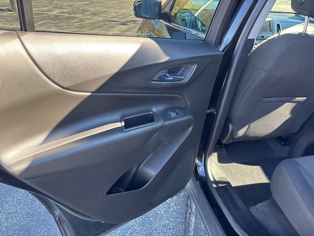 Used 2019 Chevrolet Equinox LT image 19