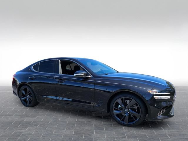 Used 2023 Genesis G70 2.0T w/ Sport Prestige Package RWD image 3
