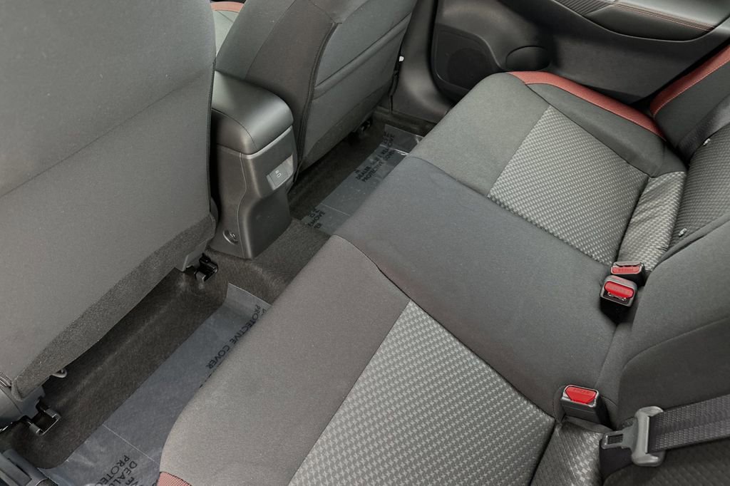 New 2025 Nissan Versa SR w/ Trunk Package image 9