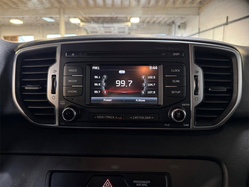 Certified 2019 Kia Sportage LX image 17