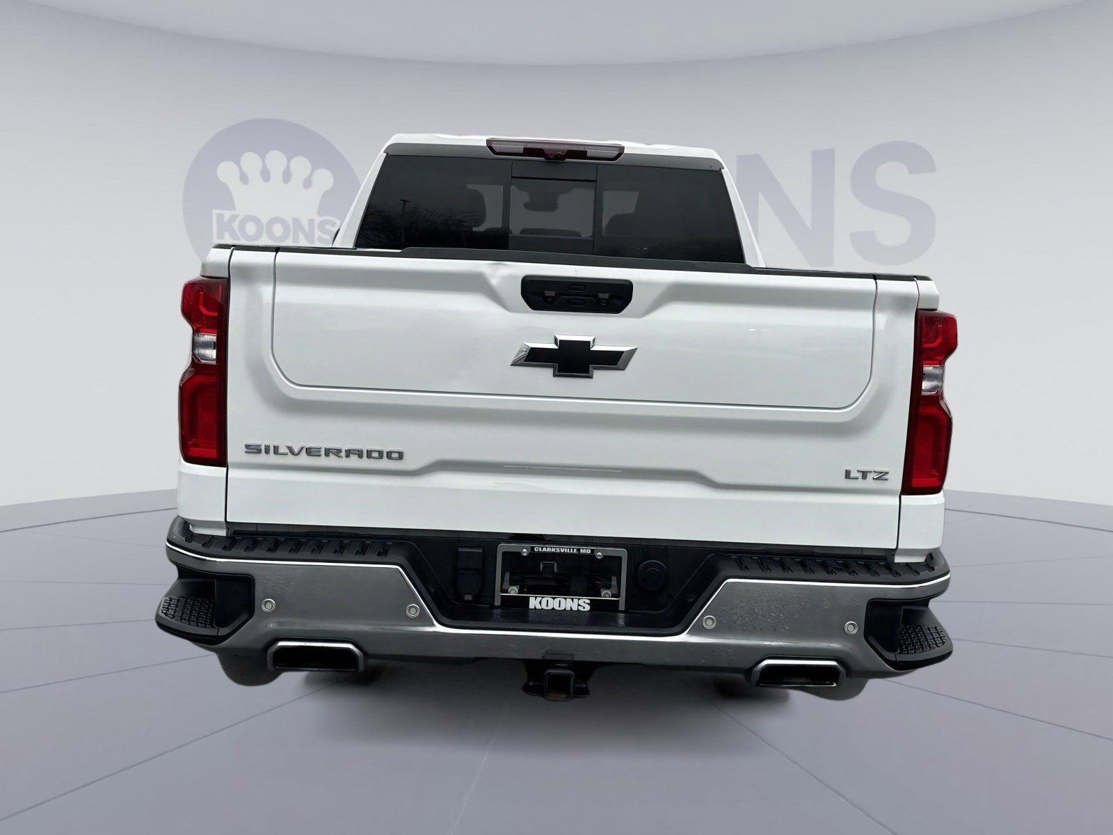 Used 2024 Chevrolet Silverado 1500 LTZ w/ Technology Package image 5