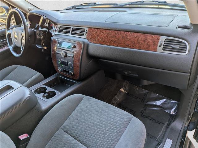 Used 2008 Chevrolet Suburban LT image 20