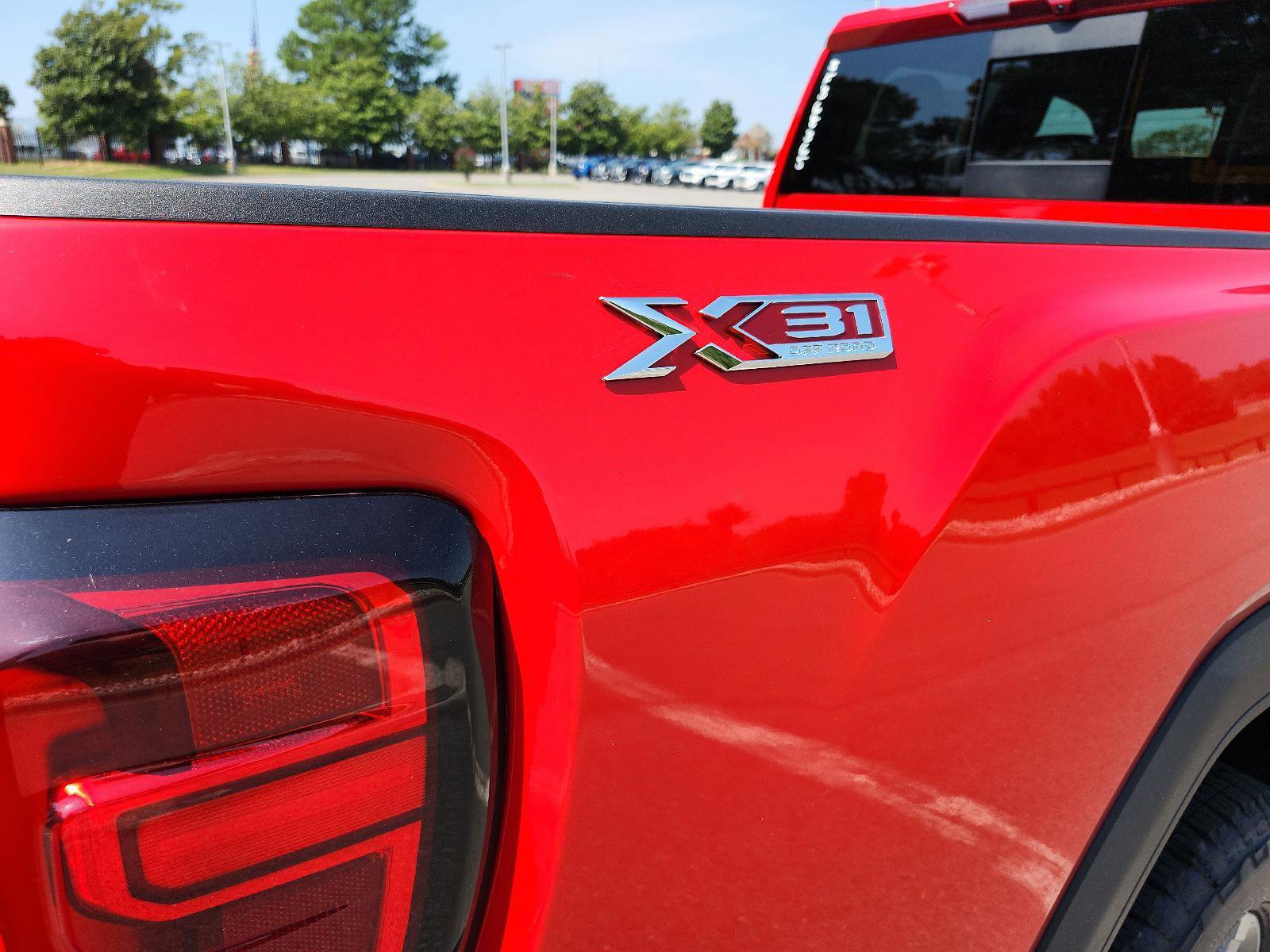 New 2025 GMC Sierra 2500 SLE w/ SLE Value Package; image 5