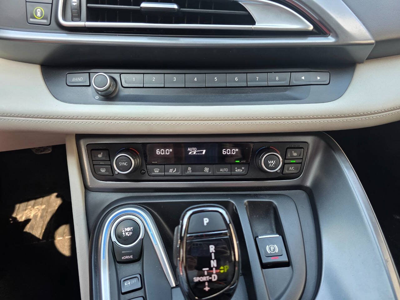 Used 2015 BMW i8 AWD/4WD image 25