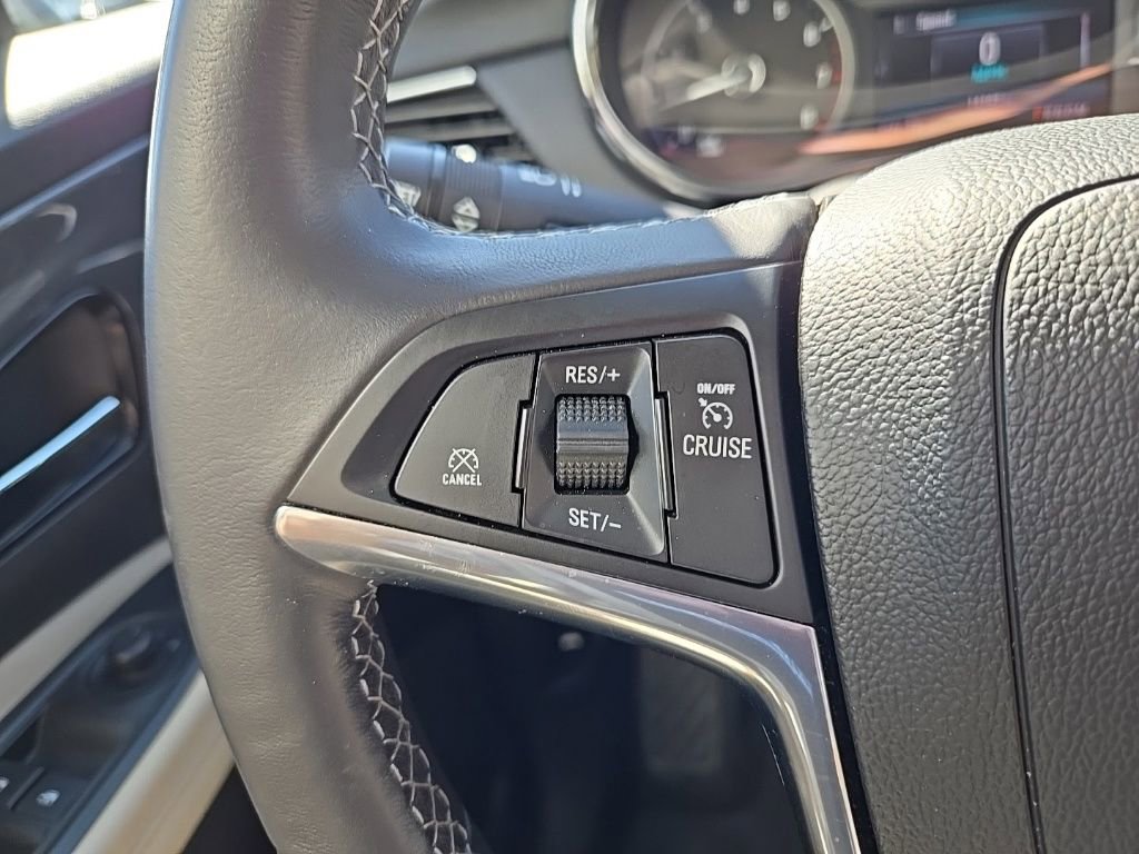 Used 2022 Buick Encore Preferred w/ Safety Package image 18