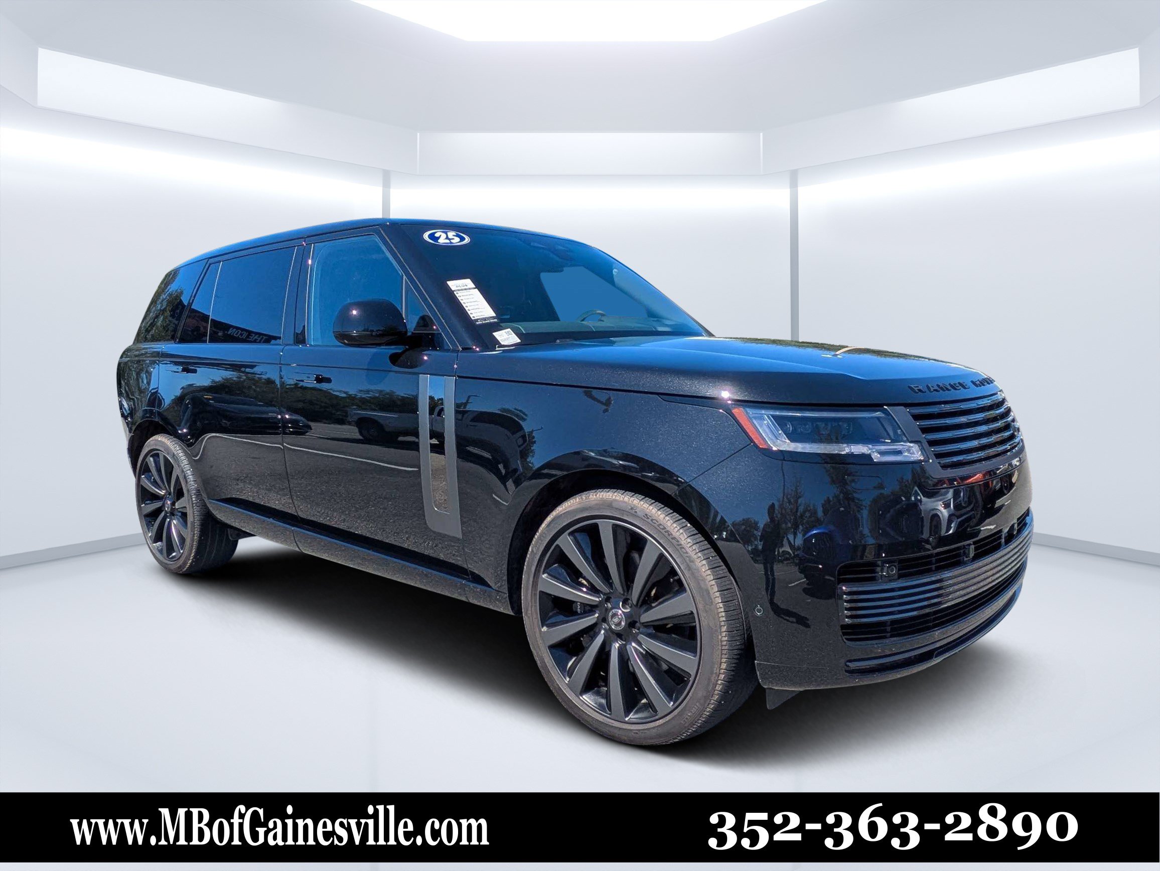 Used 2025 Land Rover Range Rover SV