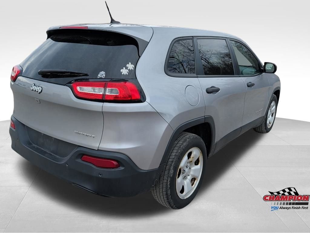 Used 2017 Jeep Cherokee Sport w/ Safety Group image 4