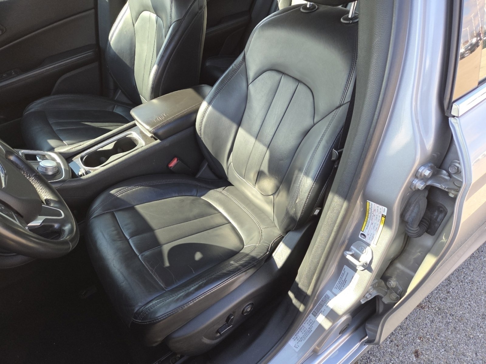 Used 2015 Chrysler 200 C image 20