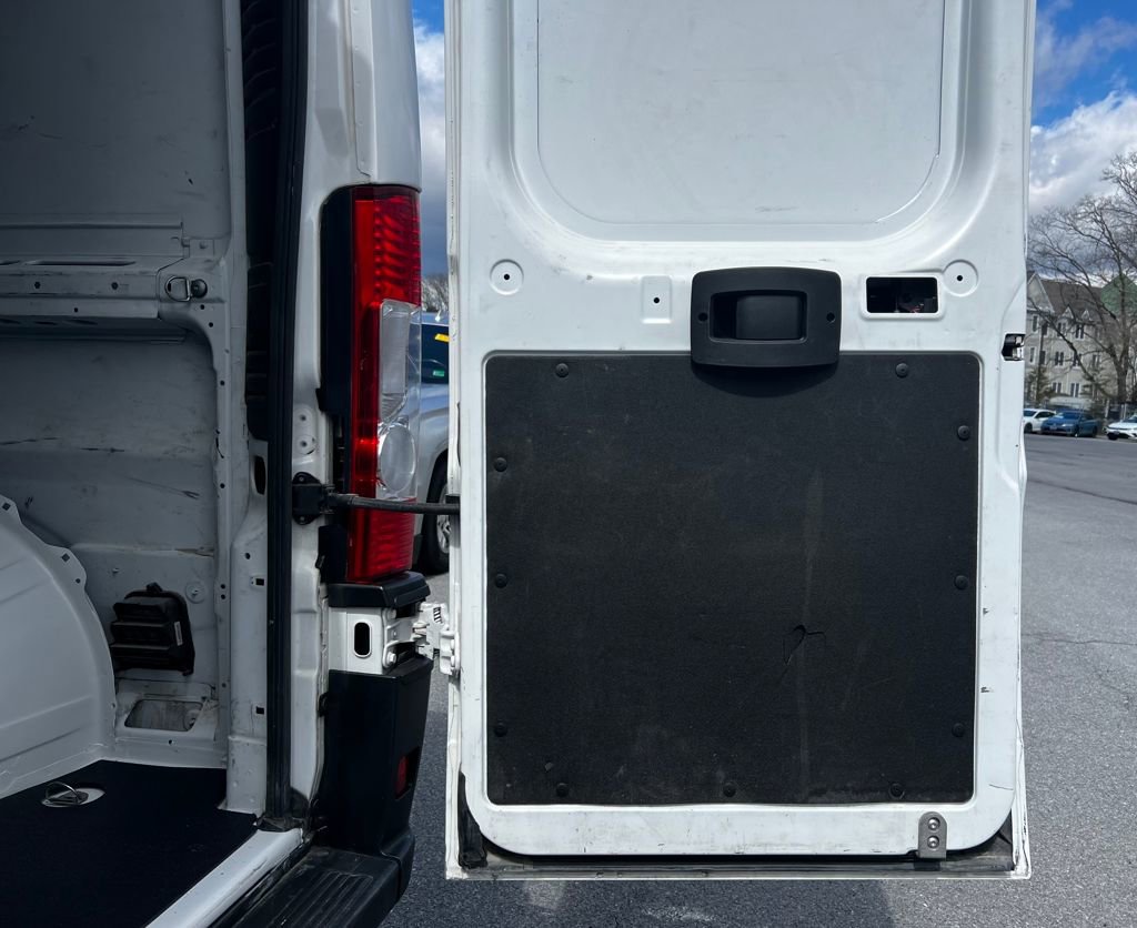 Used 2023 RAM ProMaster 2500 image 12