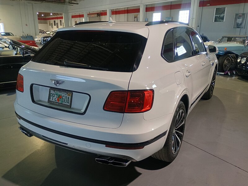 Used 2019 Bentley Bentayga AWD/4WD image 5