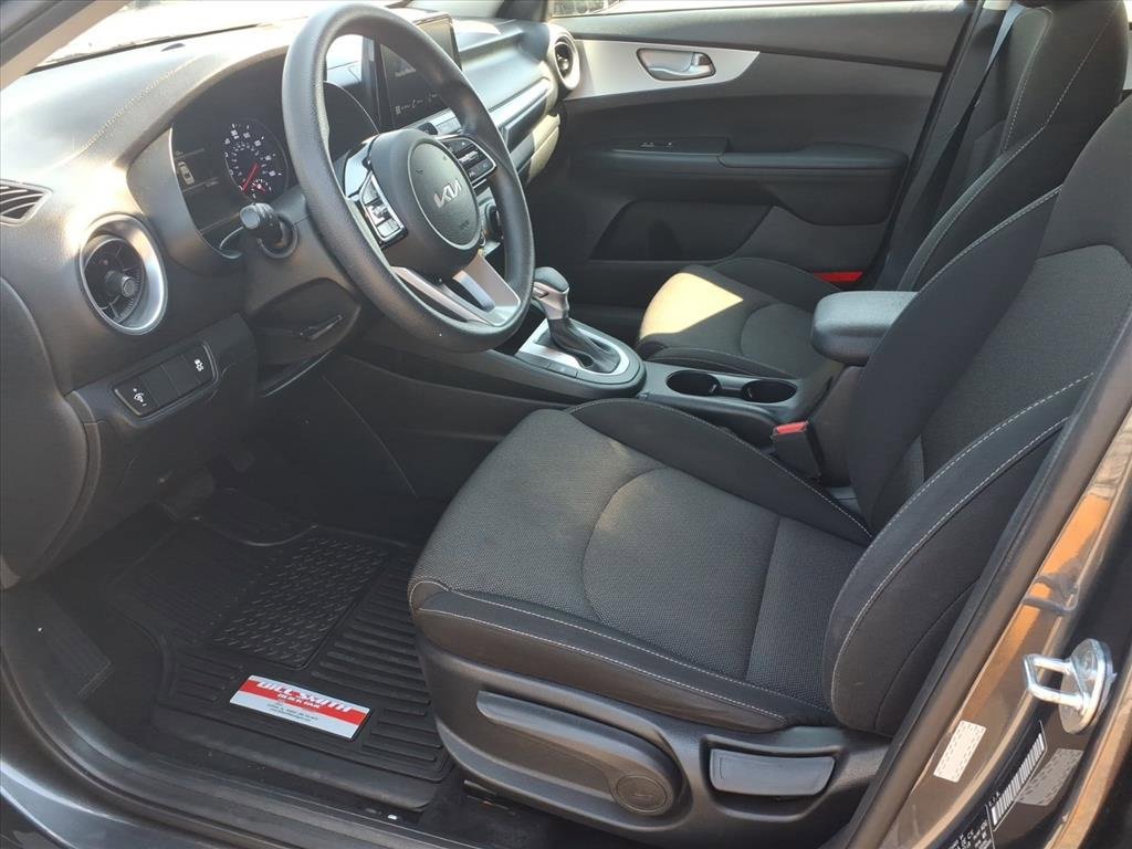 Used 2023 Kia Forte LXS image 13