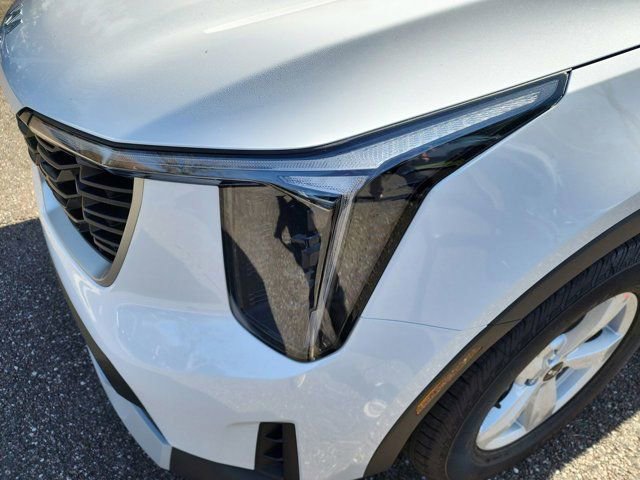 New 2026 Kia Sorento LX FWD image 5