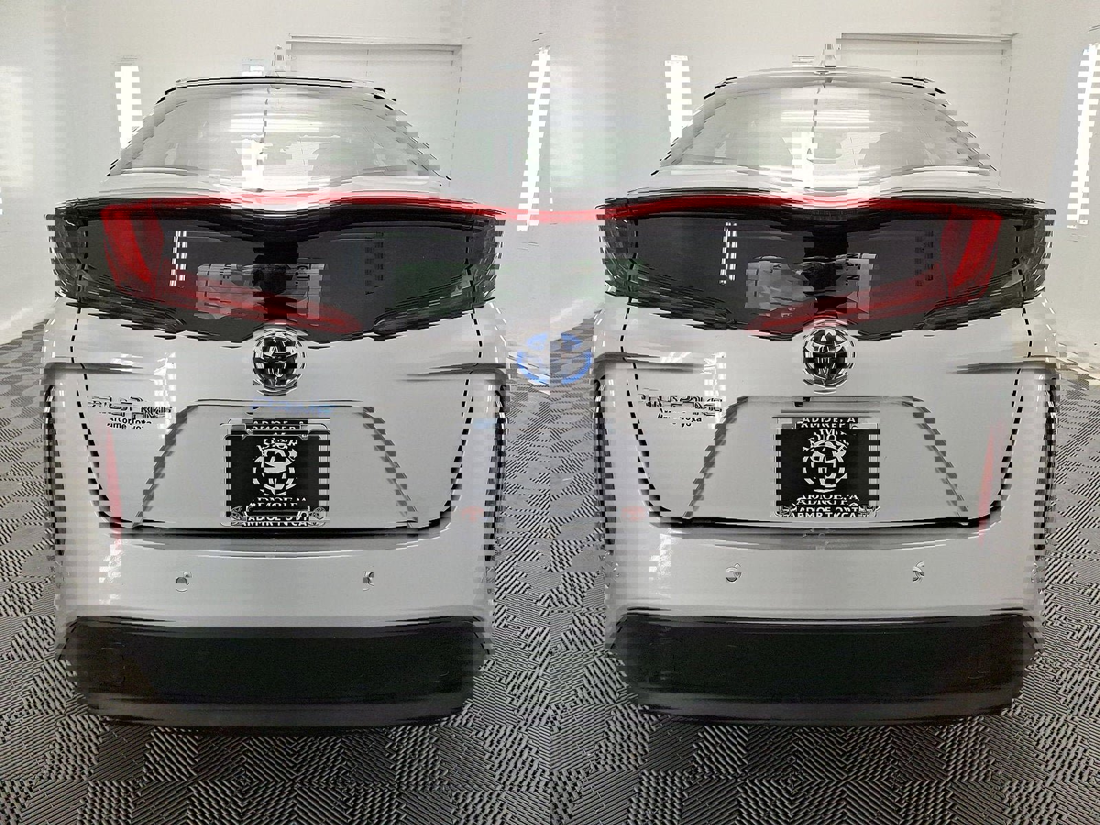 Used 2018 Toyota Prius Prime Advanced image 22