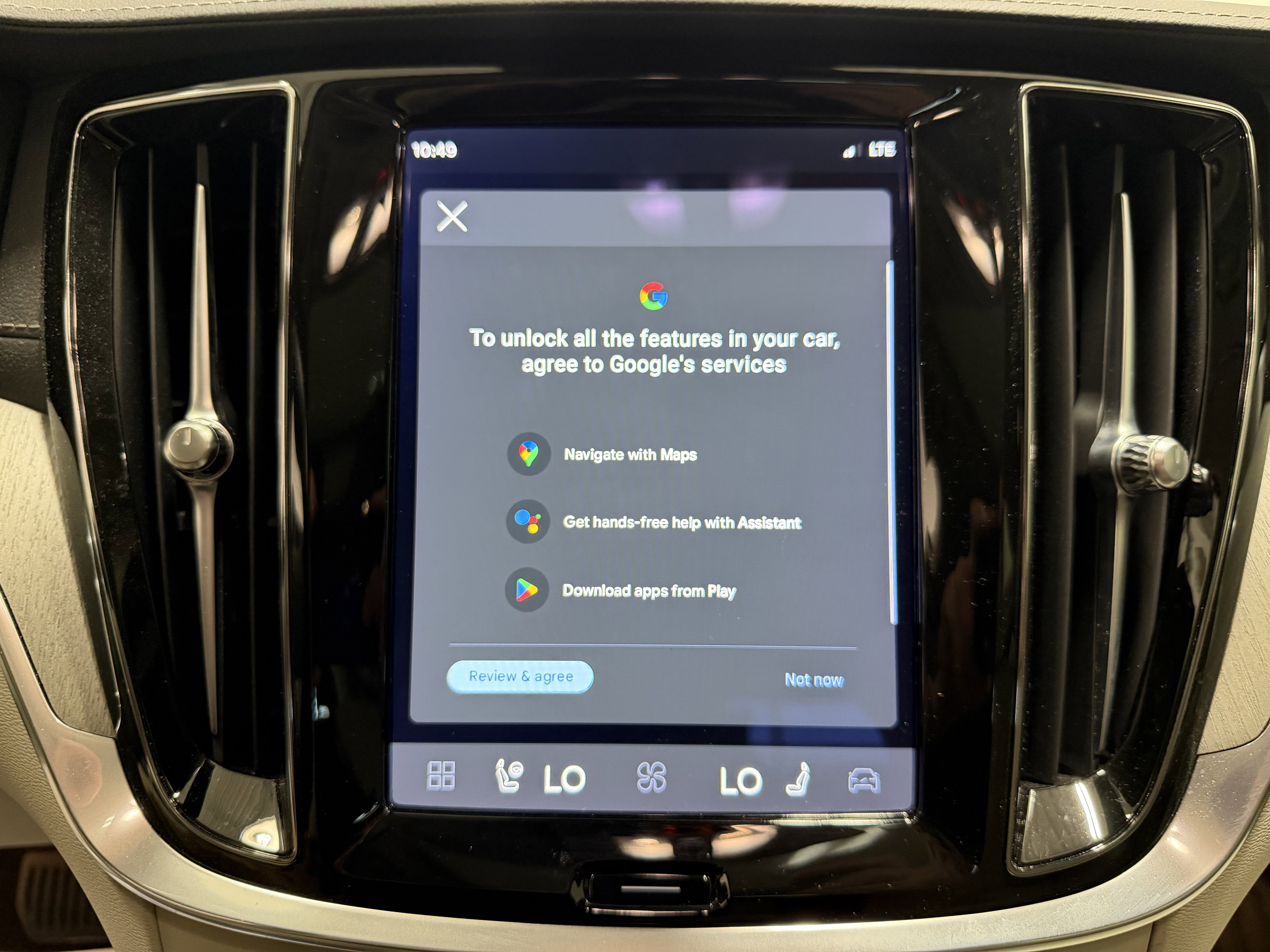 Used 2023 Volvo S60 B5 Ultimate w/ Climate Package image 18