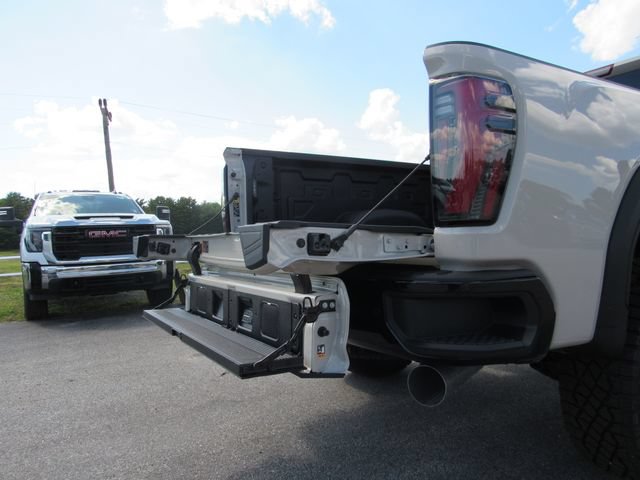 Certified 2026 GMC Sierra 2500 AT4X w/ LPO, Black Badging Package AWD/4WD image 41