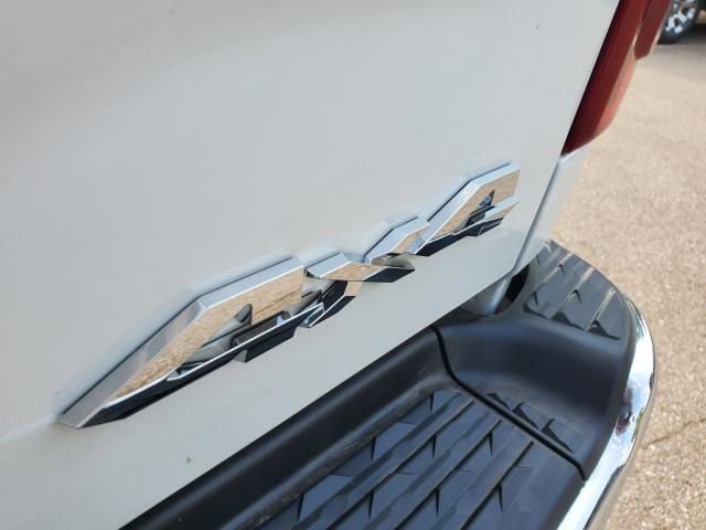 New 2025 RAM 2500 Limited image 28