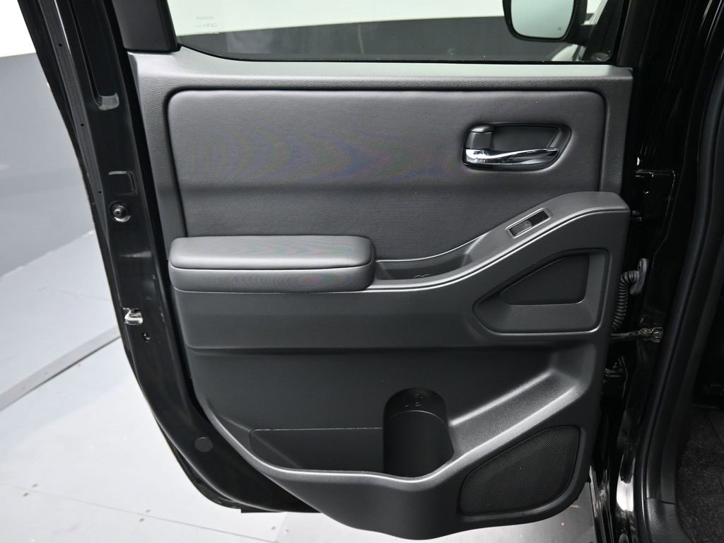 Used 2024 Nissan Frontier SV w/ SV Convenience Package image 29