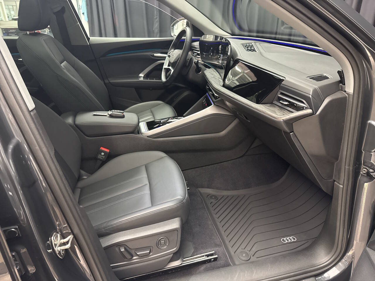 Used 2025 Audi Q5 Premium AWD/4WD image 29