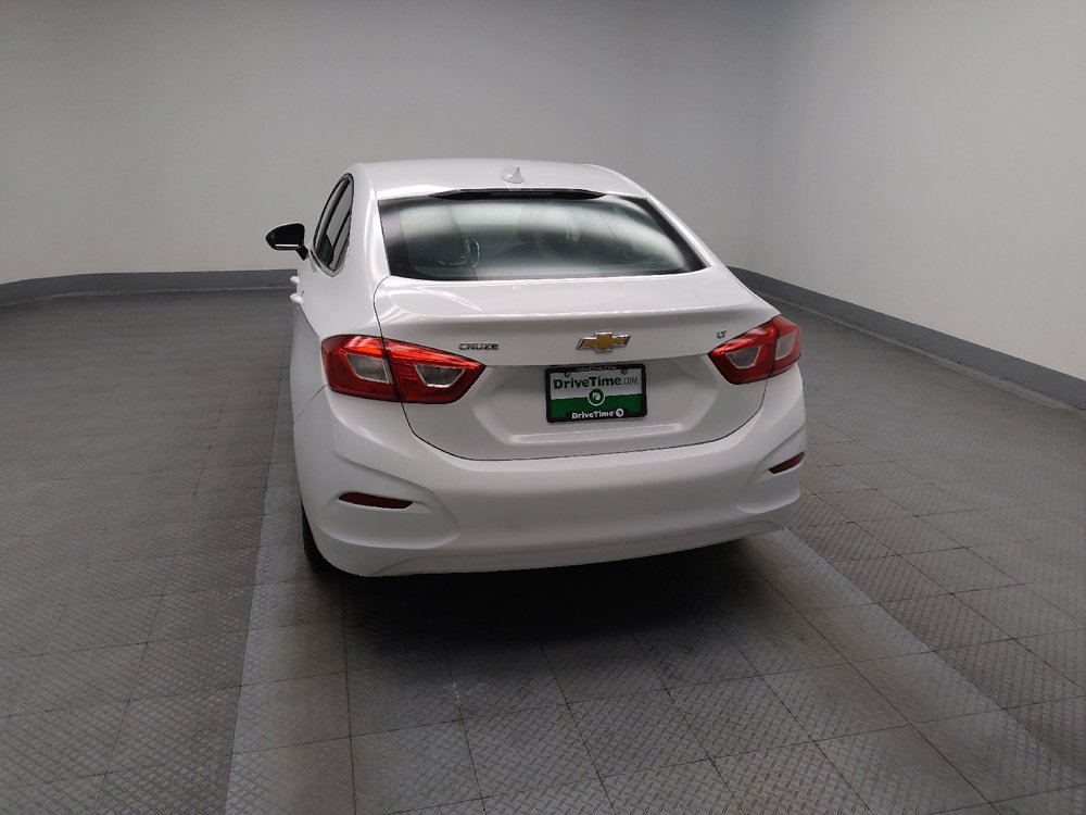 Used 2016 Chevrolet Cruze LT FWD image 6