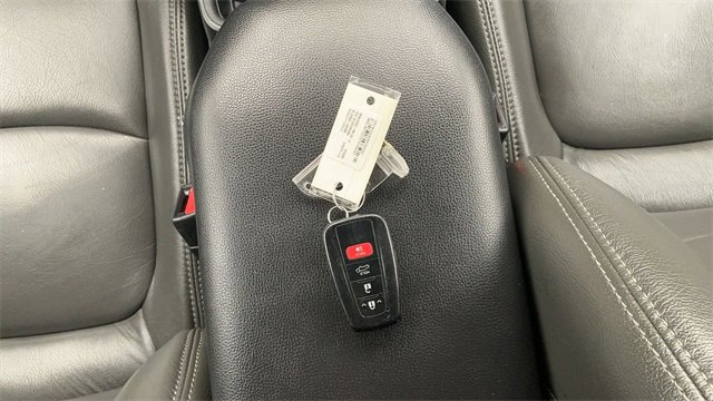 Used 2022 Toyota RAV4 XLE image 37