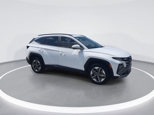 Certified 2025 Hyundai Tucson SEL AWD/4WD image 2