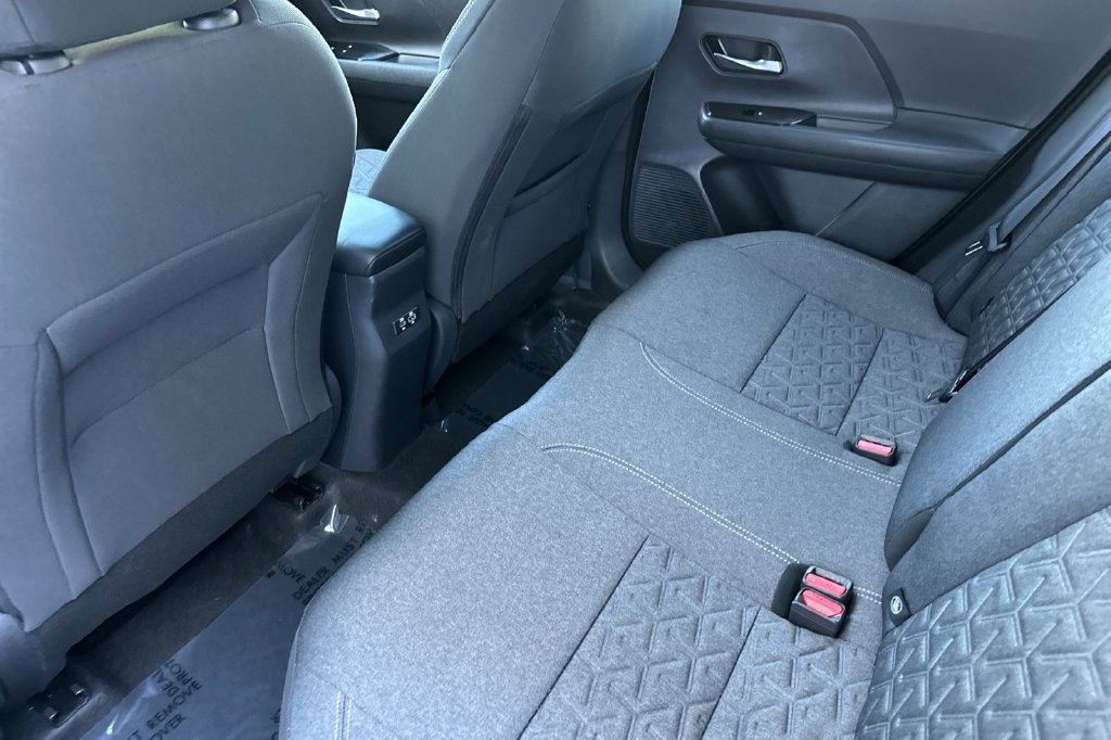 Certified 2025 Nissan Kicks SV w/ Illumination Package FWD image 12