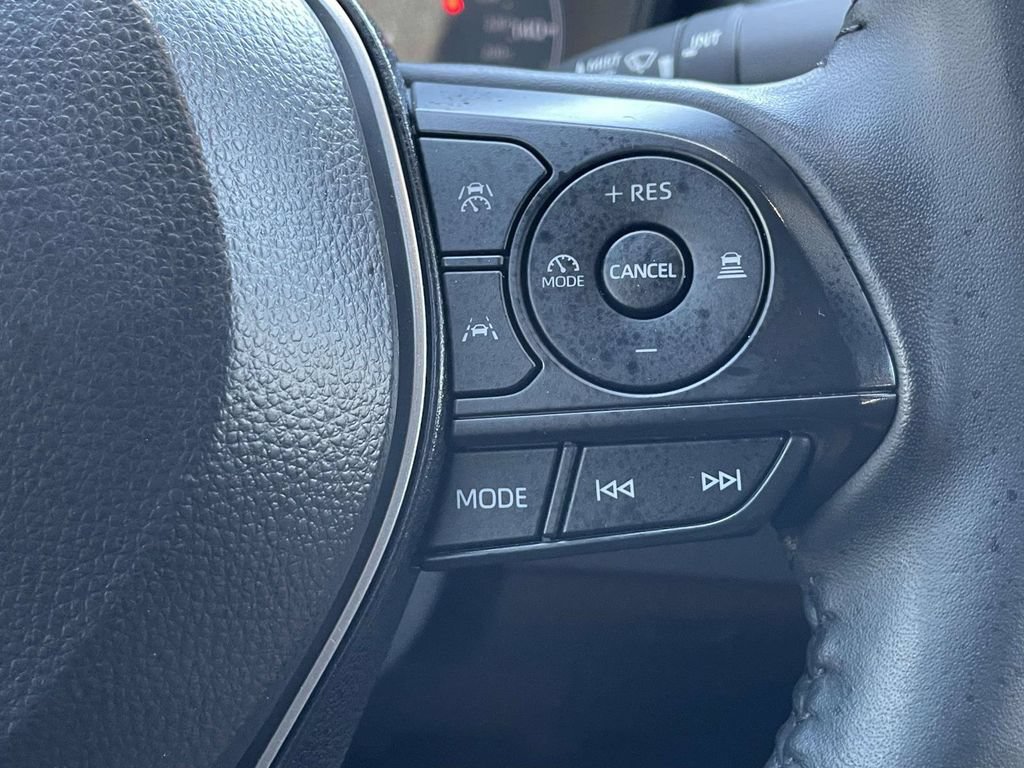 Used 2025 Toyota Corolla SE FWD image 28