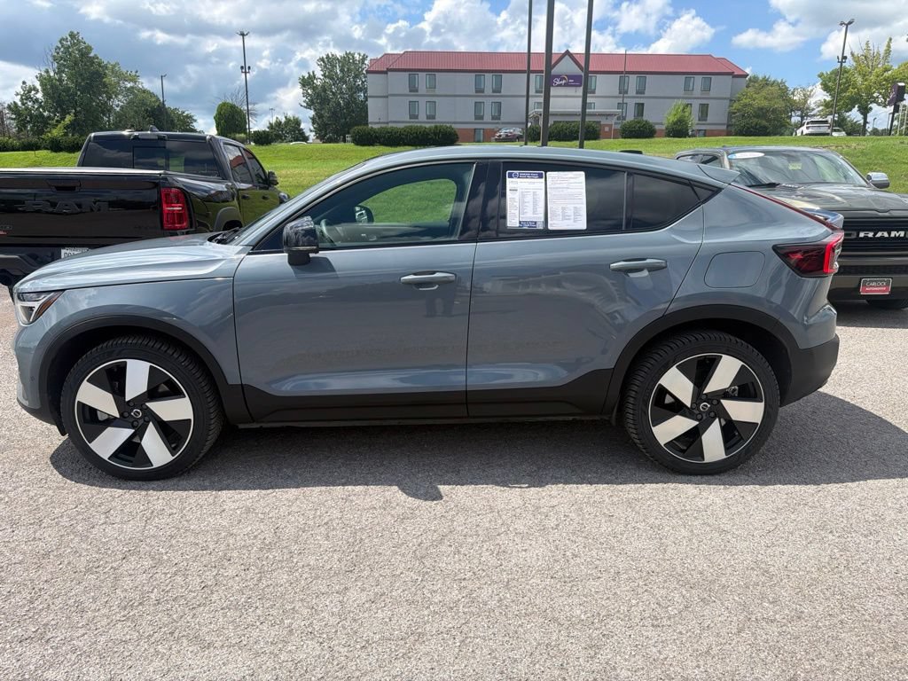 Certified 2023 Volvo C40 P8 Recharge Ultimate w/ Protection Package Premier AWD/4WD image 3