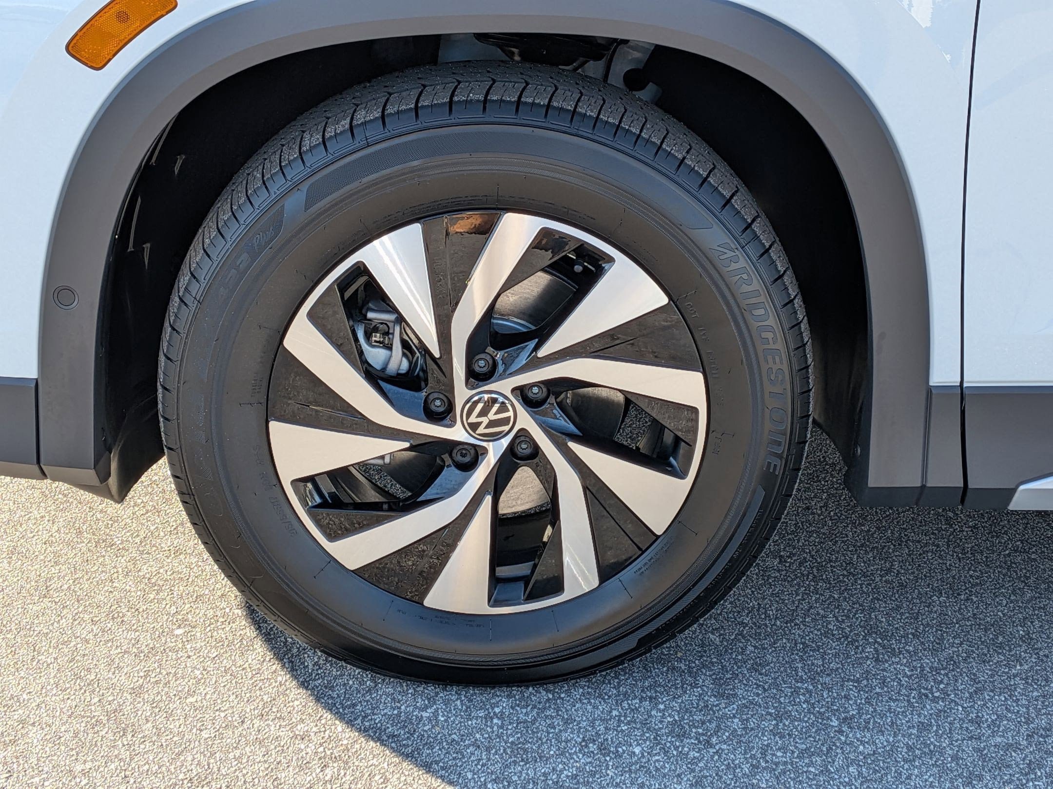 New 2026 Volkswagen Tiguan S FWD image 10