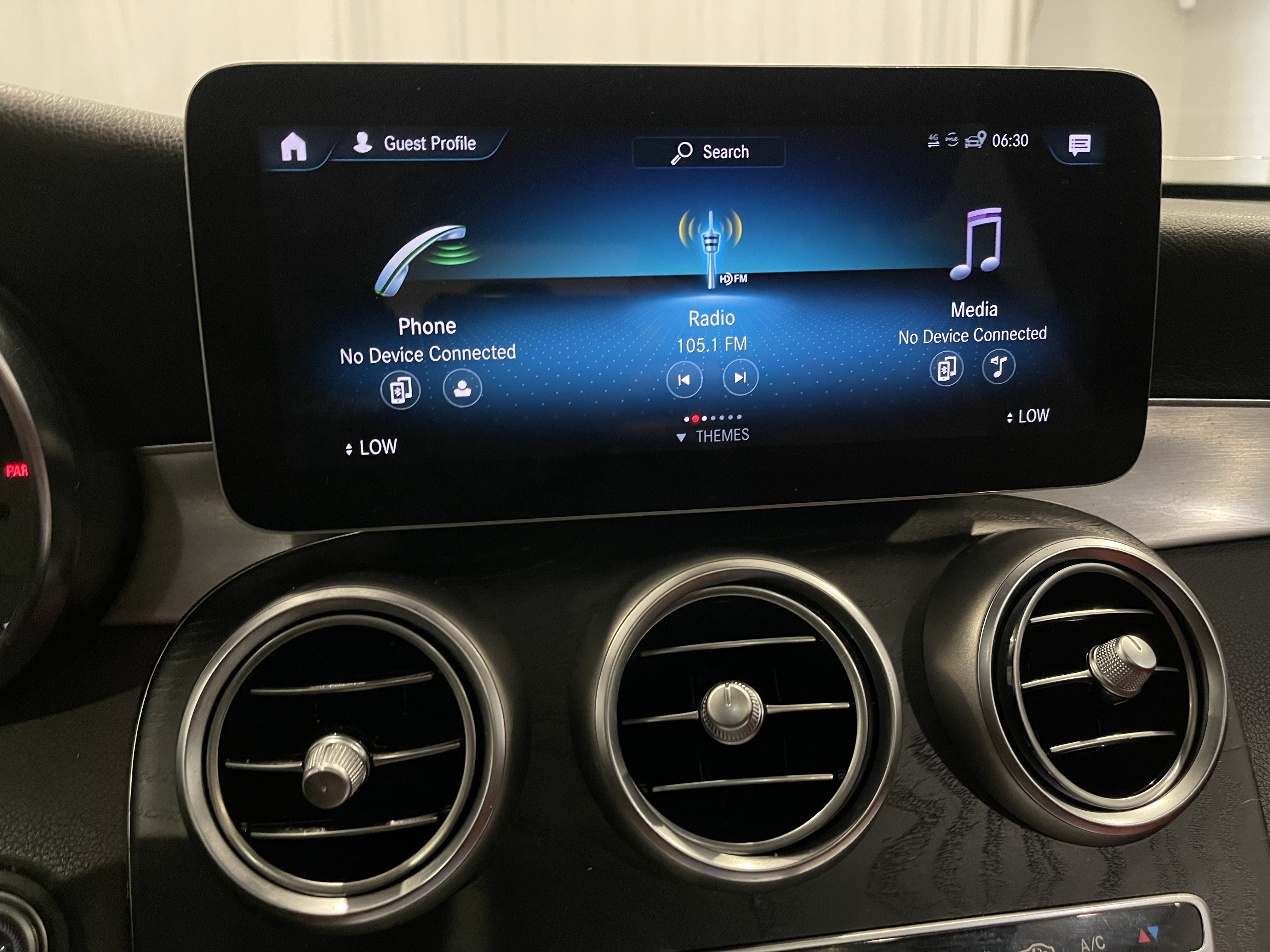Used 2020 Mercedes-Benz GLC 300 4MATIC image 22