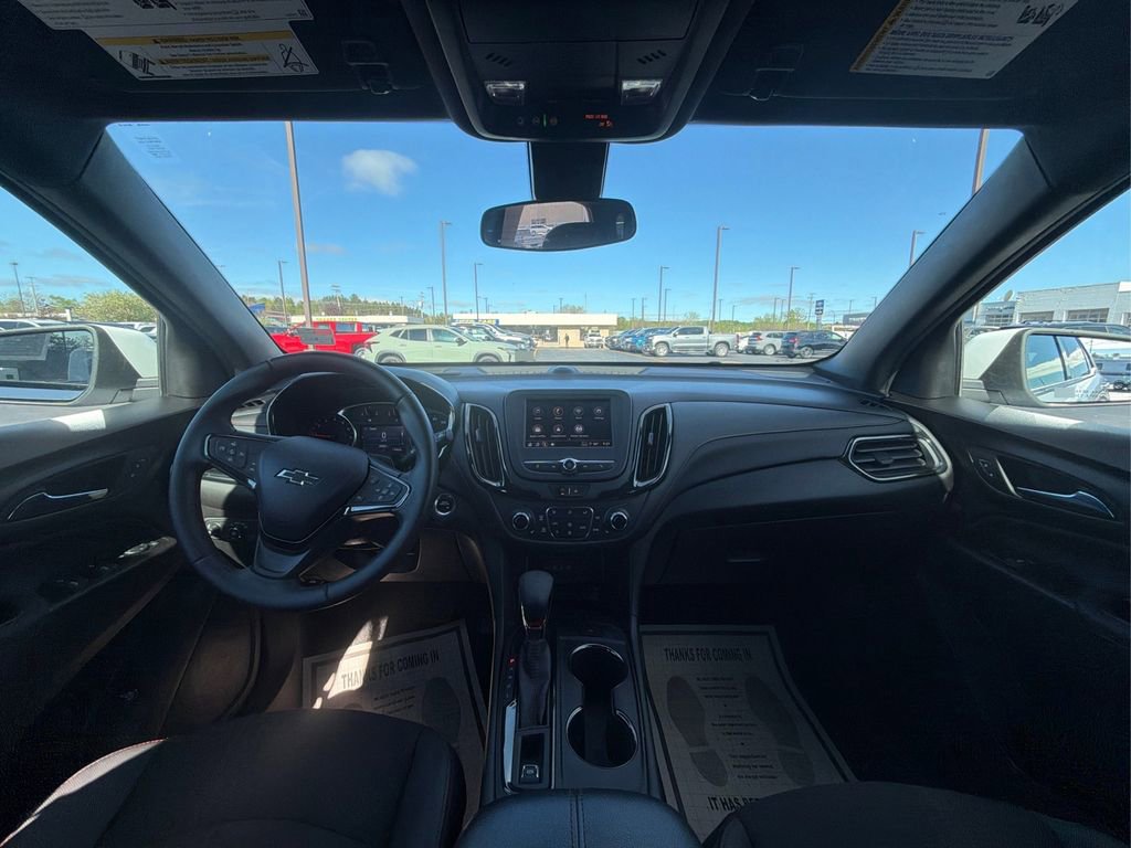 Used 2023 Chevrolet Equinox RS AWD/4WD image 25