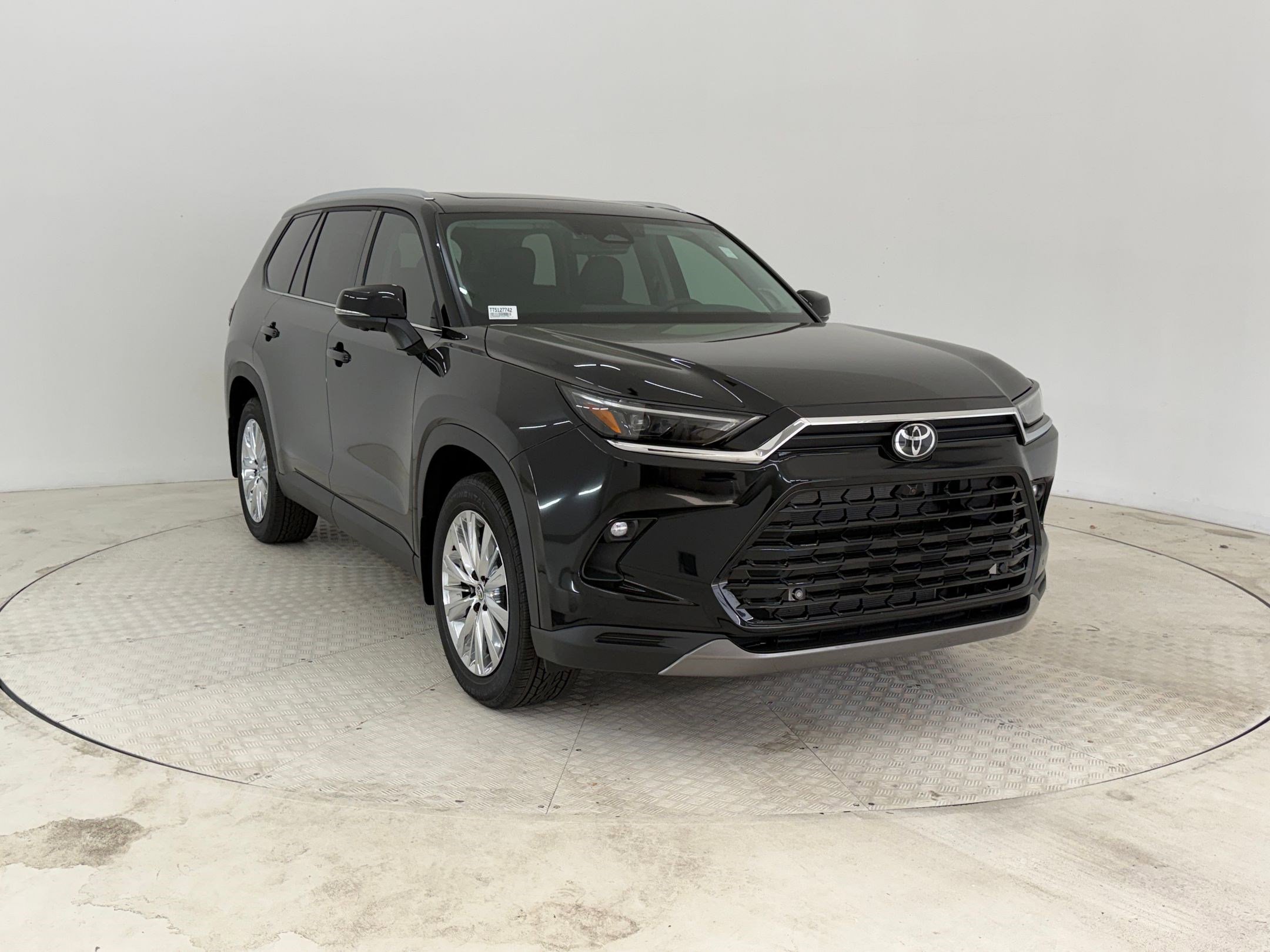 Used 2026 Toyota Grand Highlander Platinum image 6