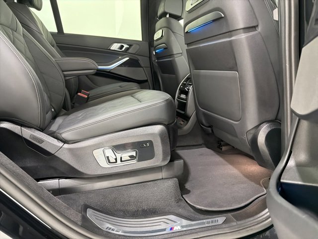 Used 2025 BMW X7 xDrive40i w/ Executive Package image 25