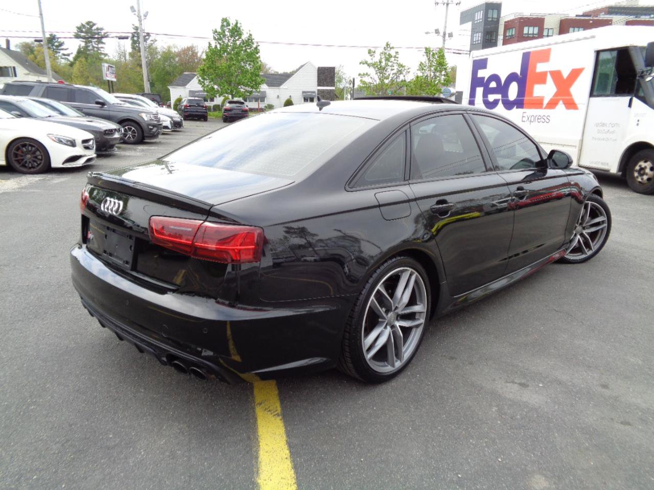 Used 2017 Audi S6 Premium Plus w/ Black Optic Package AWD/4WD image 2