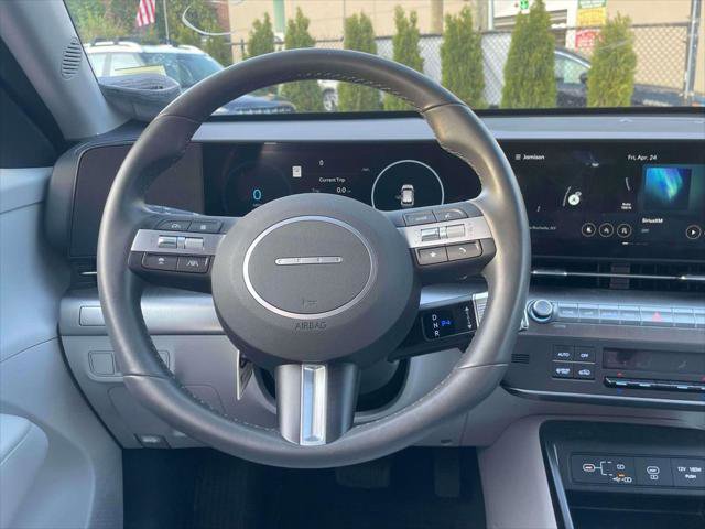 Certified 2024 Hyundai Kona SEL FWD image 13